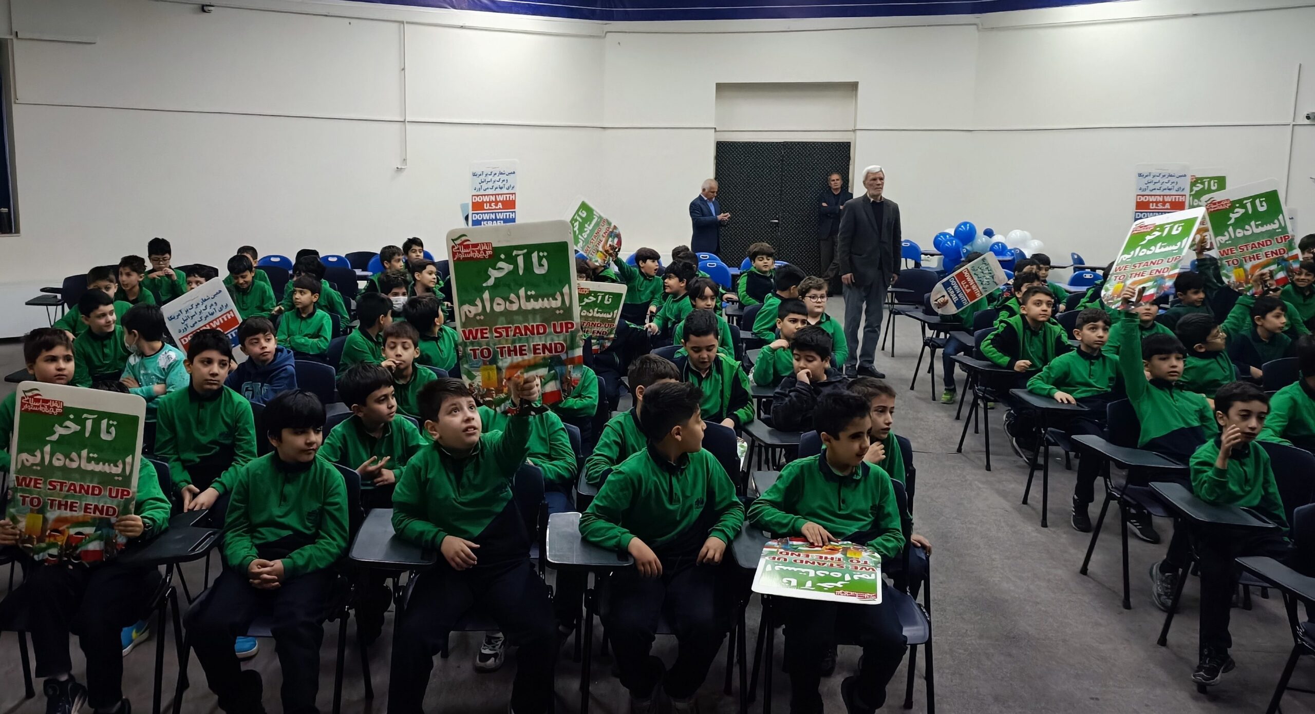 ۱۳ آبان 1404؛ جشن روز دانش آموز در مدرسه فارابی